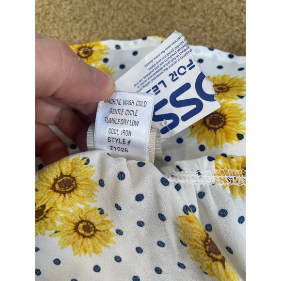 Girls Lily Bleu Sunflower Top New with Tags Size Medium 10/12 - Picture 2 of 5